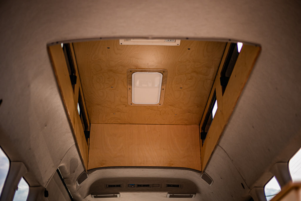 Toyota Hiace 200 Series SLWB - Extended roof