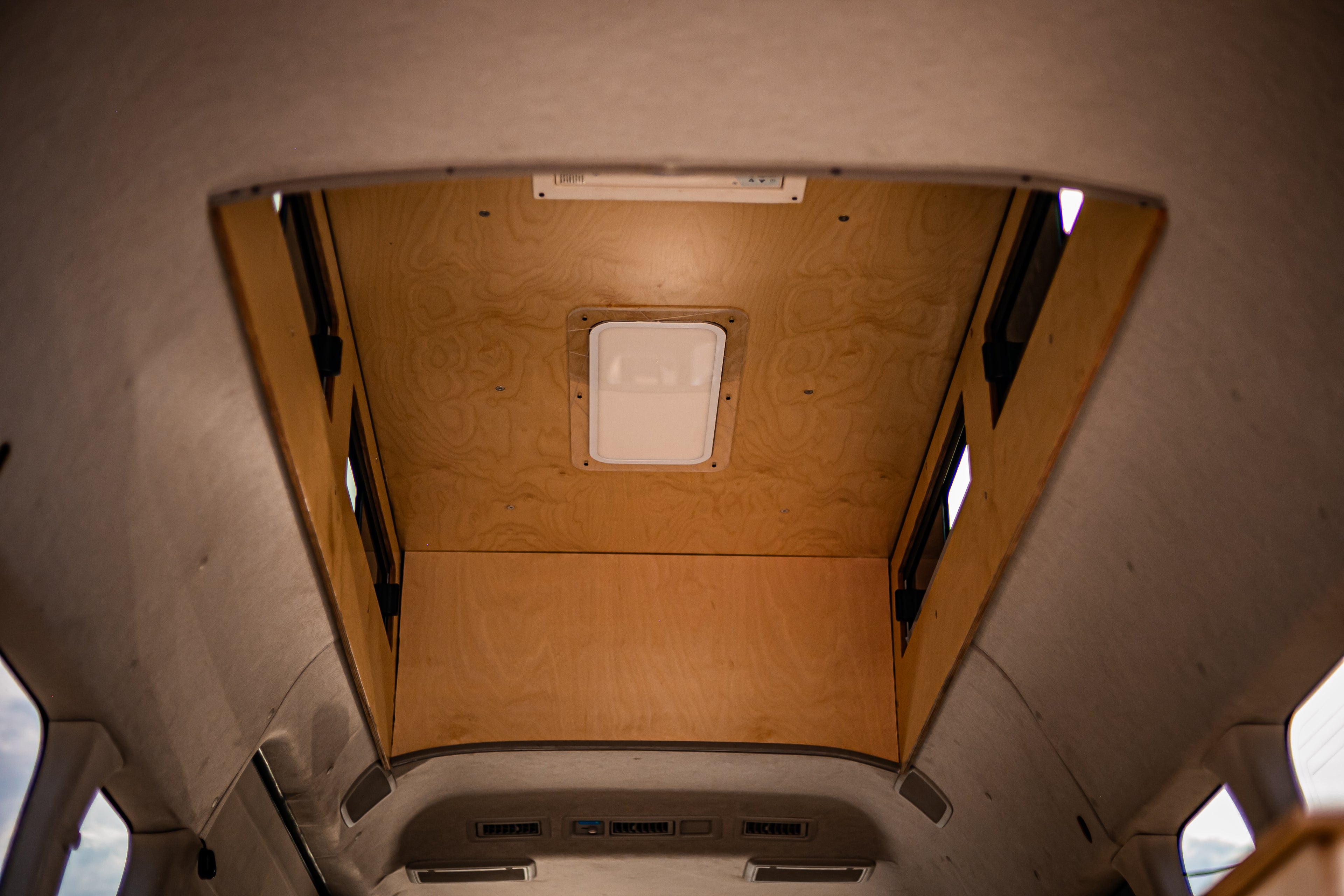 Toyota Hiace 200 Series SLWB - Extended roof