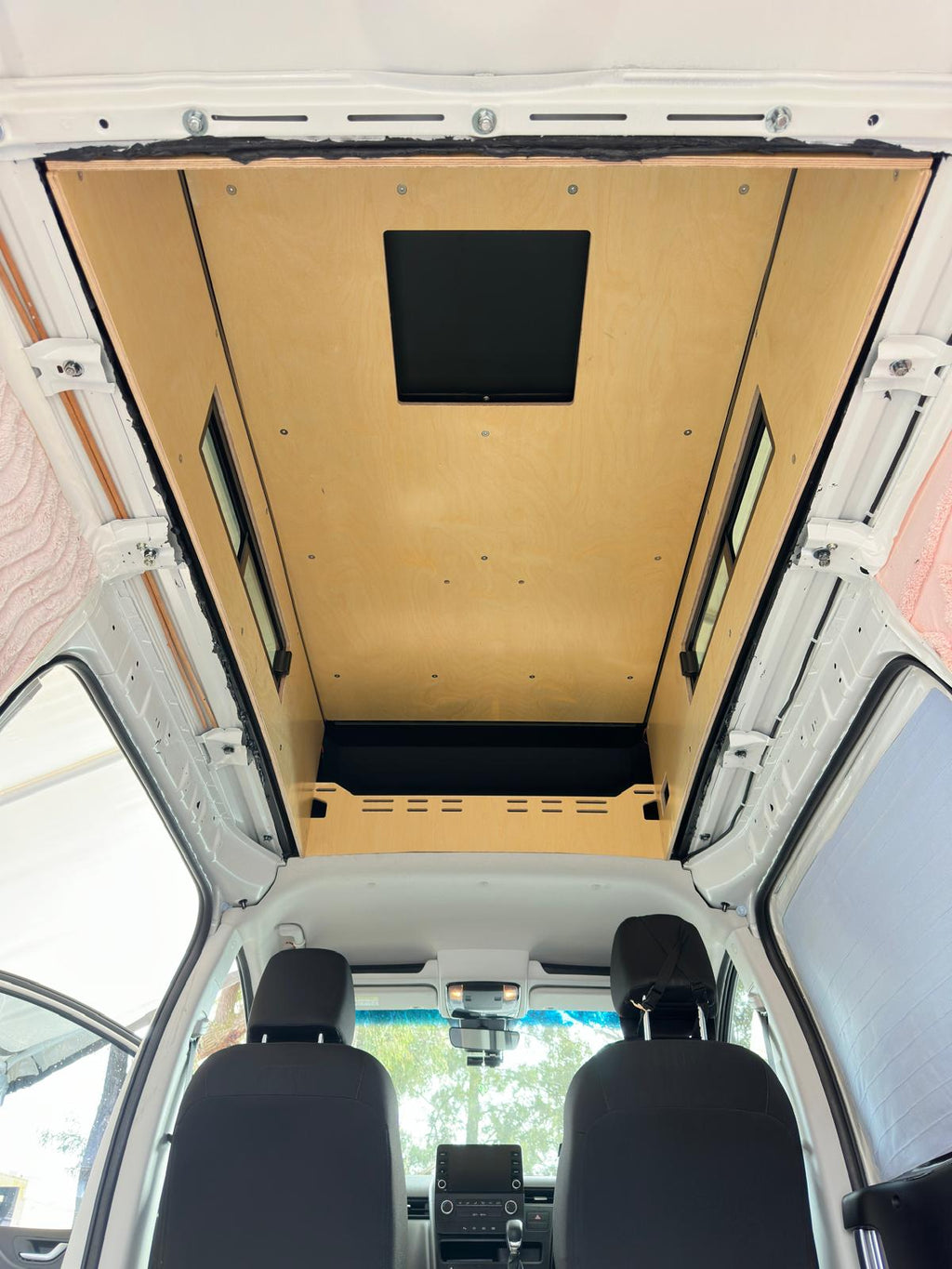 Hyundai Staria Extended Roof