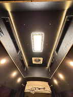 Toyota Hiace 200 Series LWB - Extended roof