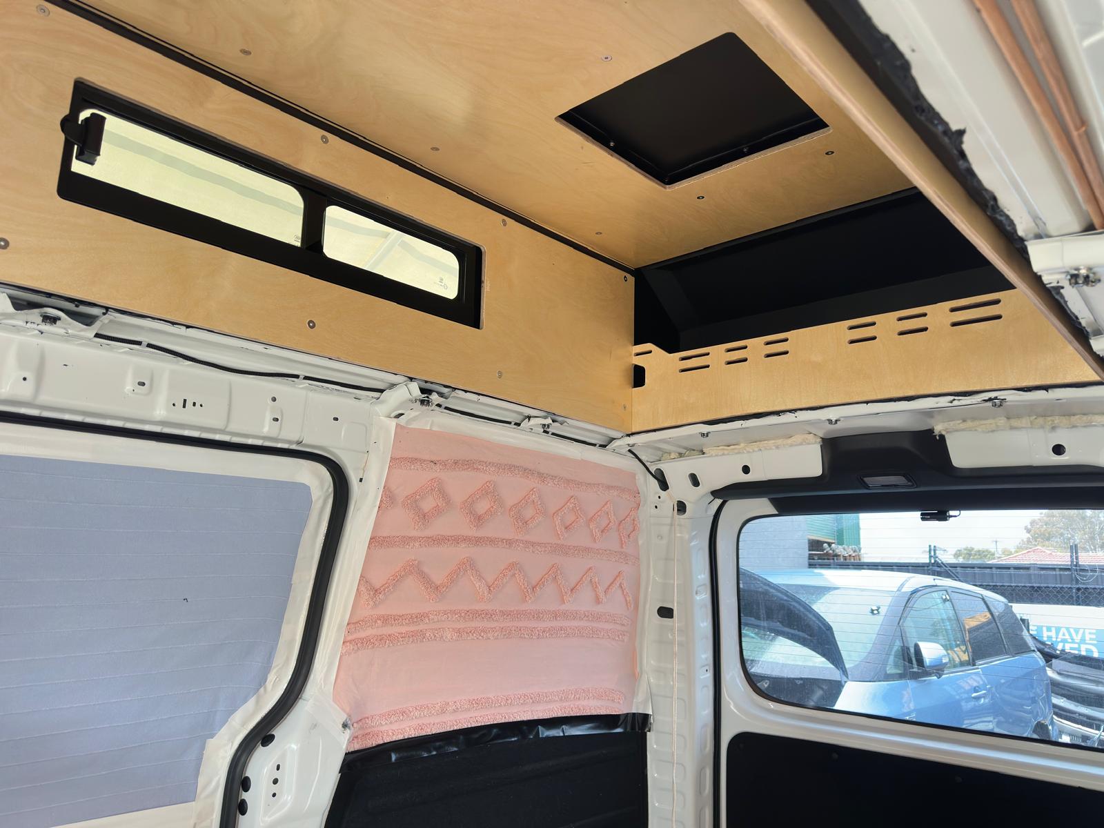 Hyundai Staria Extended Roof