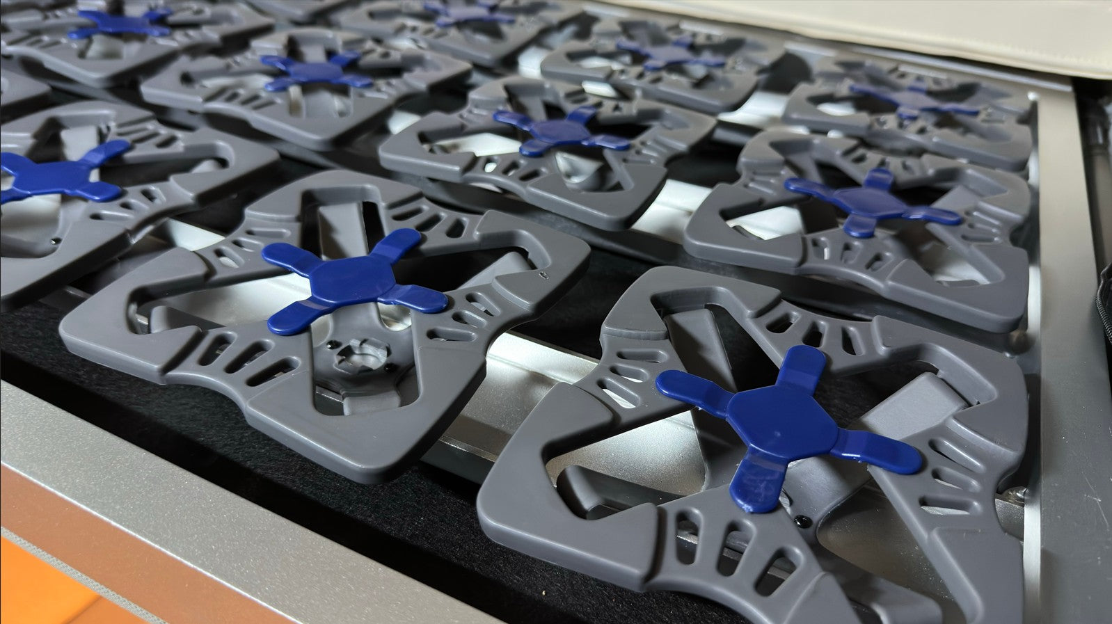 Toyota Hiace 200 Series SLWB/LWB | Pop-up Roof